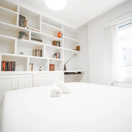 شقة Avenida De Castilla خيخون